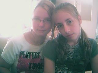 cindy (ma fouine) et laure (sa zine)